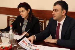 Deputy Ministers of Environment Anna  Mazmanyan and Aram Meimaryan met with the head of the public organization for the development of Tourism " Transcaucasian Trail " Ashot Davtyan